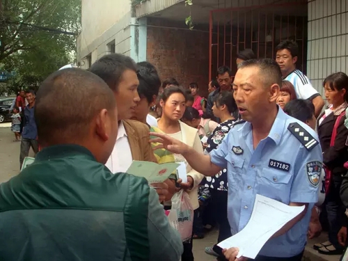 戍守南门尽丹心.webp
