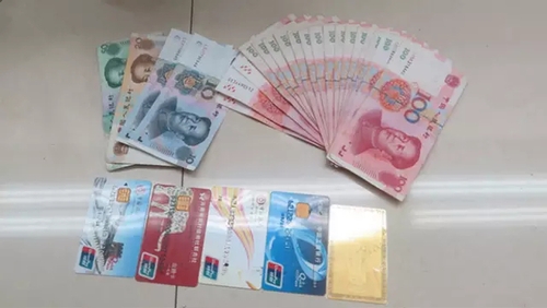 医院盗窃一天后落网.webp