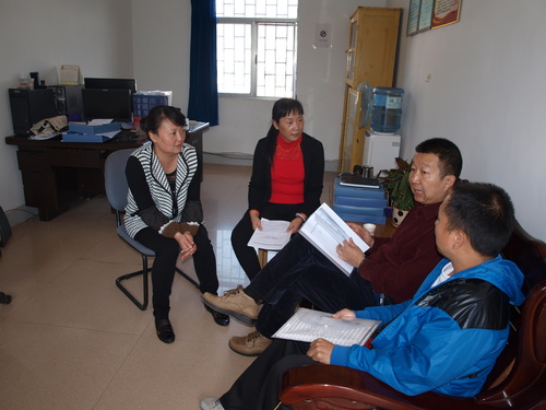 8开展“法律进社区”活动