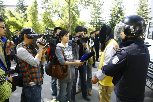 12媒体看东川社会治安