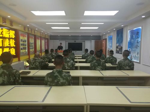 法律进军营 武警中队5