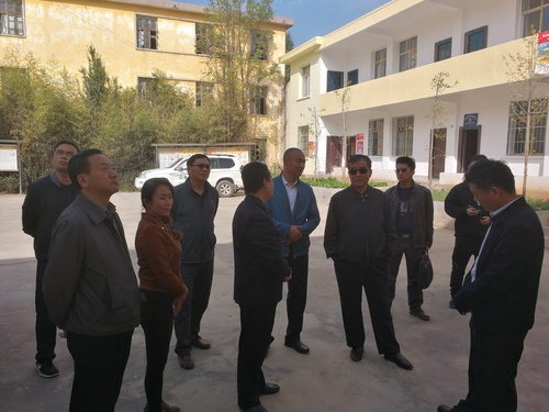 李建阳书记调研走访挂钩扶贫村——汤丹镇梨坪村