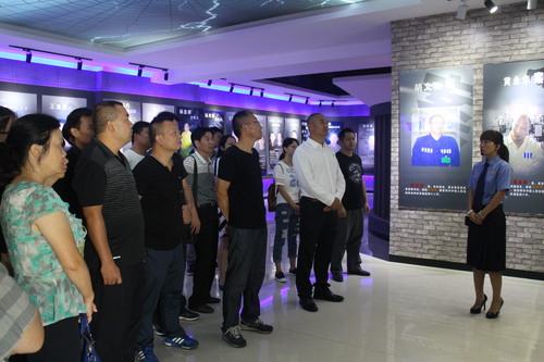 参观党风廉政建设基地