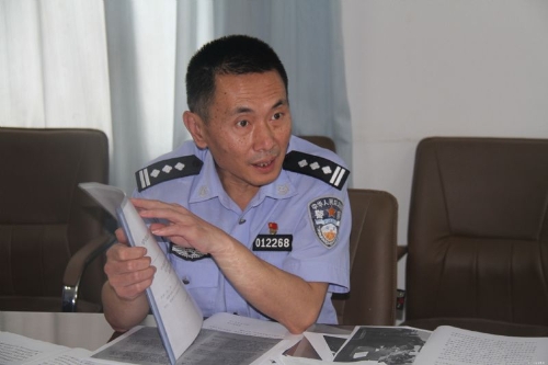 王波政委带队到基层派出所检查指导从严治党从严治警工作