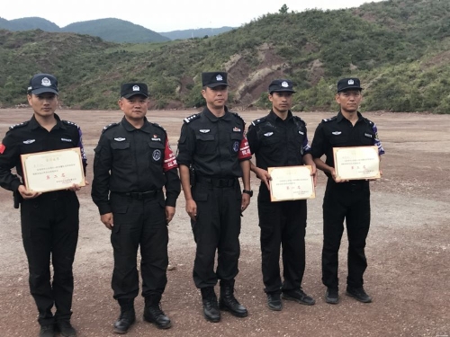 区公安局喜获2018年全市特警异地拉动演练暨特警擂台比武两奖项