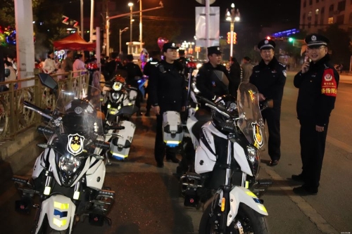 【春节我在岗】除夕夜，晏寅同志带队值守并看望慰问值班民警辅警2