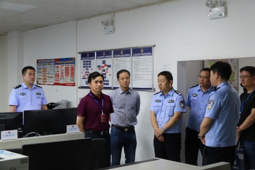 区长陈江、区委政法委书记古鹏一行到区公安局调研指导命案防控暨重点工作2