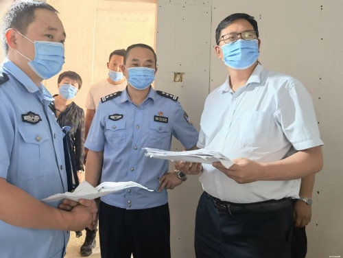市公安局法制支队主要领导到区公安局检查指导执法办案中心建设工作2