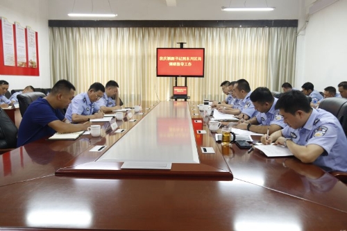 市公安局党委副书记段庆颖到东川区公安局调研指导工作