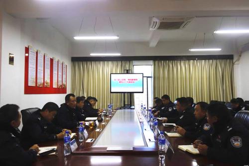 区公安局组织召开“情指勤督舆”第五次推进会_副本
