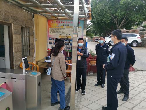 铜都街道开展反恐安全专项检查 (3)